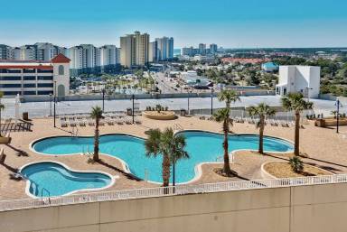 Main picture of Laketown Wharf Condo