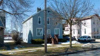 Main picture of 212 S Walnut St
