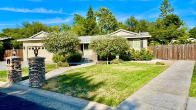 Main picture of 8677 Pendleton Dr