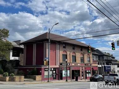 Main picture of 2105 Murray Ave