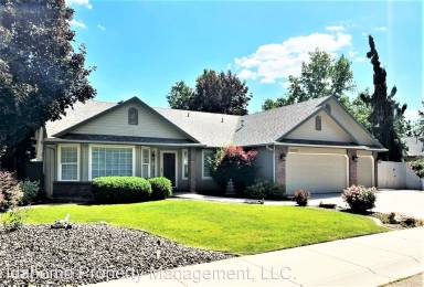 Main picture of 2095 W Santa Clara Dr