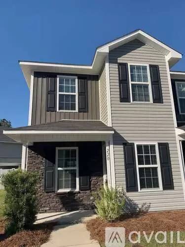 Main picture of 220 Grove Ln