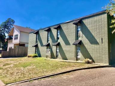 Main picture of 2021 Austin Ave