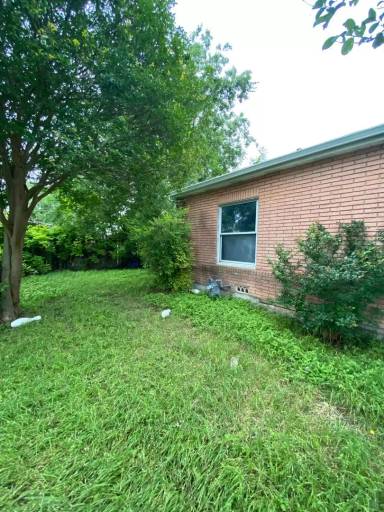 Main picture of 903 Conder St