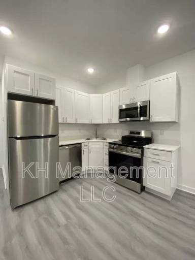 Main picture of 624 N 38th St