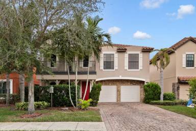 Main picture of 634 Mission Bay Dr
