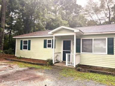 Main picture of 422 Benjamin Ave