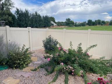 Main picture of 2549 Chapman Dr