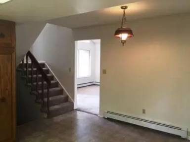 Main picture of 376 1/2 Ridge View Dr