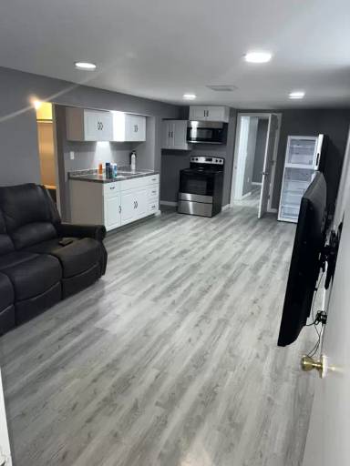 Main picture of 1804 W Livingston St