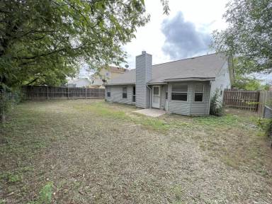 Main picture of 2607 Windmill Dr