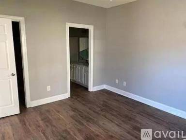 Main picture of 5034 Belleglen Ct