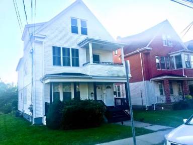Main picture of 82 Church St