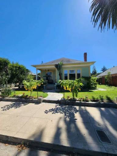 Main picture of 1200 Pismo Ave