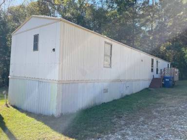 Main picture of 824 Lee Road 158