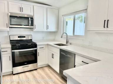 Main picture of 3209 Bayside Dr