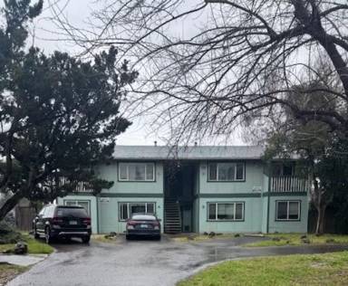 Main picture of 85 Mina Ave