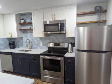 Main picture of 1412 Wooster St