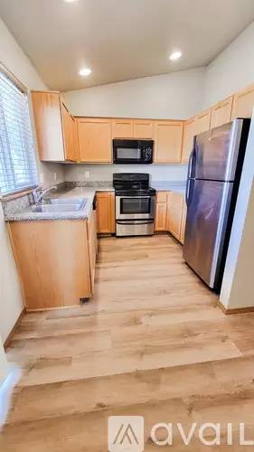 Main picture of 205 S Dewey Ave