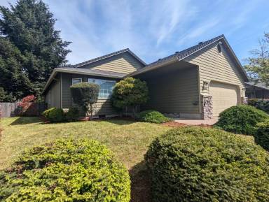 Main picture of 2550 Cubit St