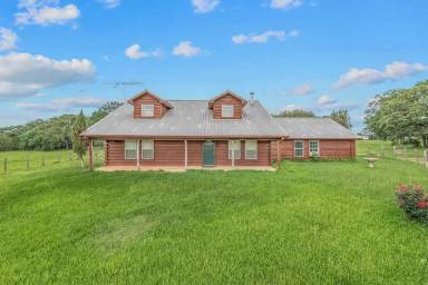 Main picture of 4852 County Road 448