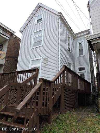Main picture of 2312 Flora St