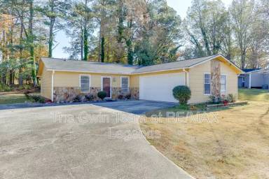 Main picture of 708 Davis Rd