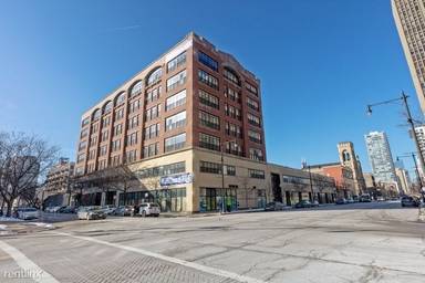 Main picture of 2036 S Michigan Ave
