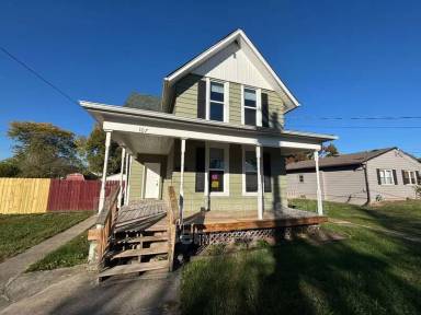 Main picture of 107 N 2nd St