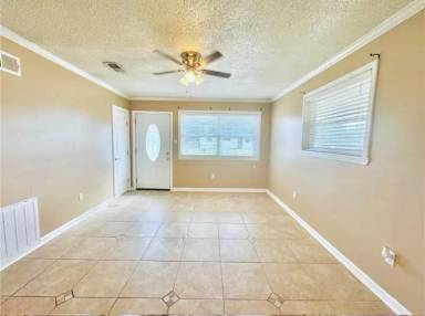 Main picture of 23 Cynthia St