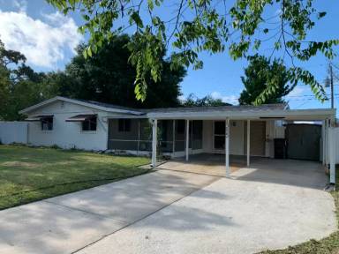 Main picture of 1385 Hardy St