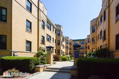 Main picture of 2327 N Rockwell St