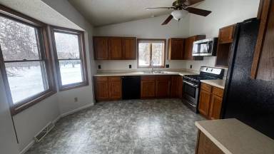 Main picture of 901 Martys Way