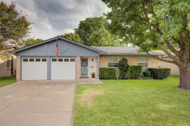 Main picture of 2311 Vassar Ct