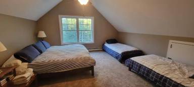 Main picture of 1 Star Ln