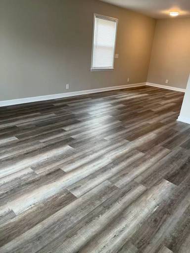 Main picture of 2224 Oakwood Ln
