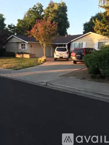 Main picture of 428 Dogwood Dr