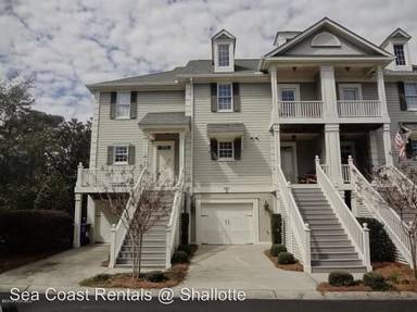 Main picture of 581 River Ridge Dr
