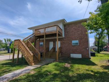 Main picture of 2015 Duncan Ave