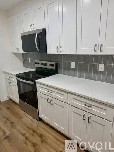 Main picture of 1404 Green Meadow Rd