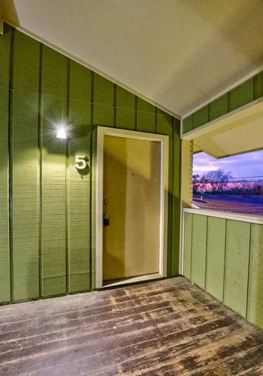 Main picture of 405 Ranchero Rd