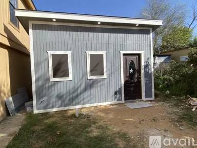 Main picture of 4503 Rodeo Ln