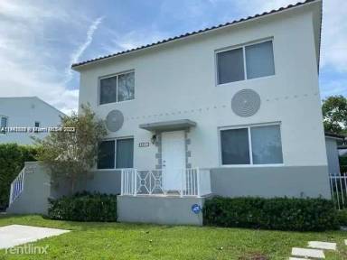 Main picture of 3433 SW 16th St