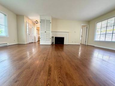 Main picture of 5272 SW Scholls Ferry Rd