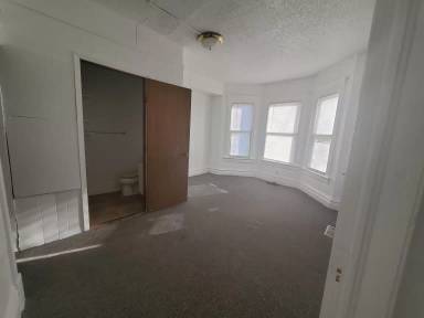 Main picture of 729 West 5th Street