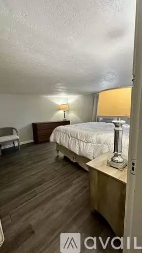 Main picture of 1430 Beach St
