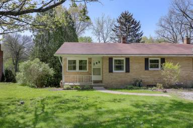 Main picture of 3300 Twin Hills St NW
