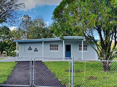 Main picture of 11501 Bacon St