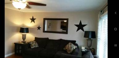Main picture of 1803 Tremont Ave