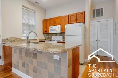 Main picture of 3817 N Fremont St